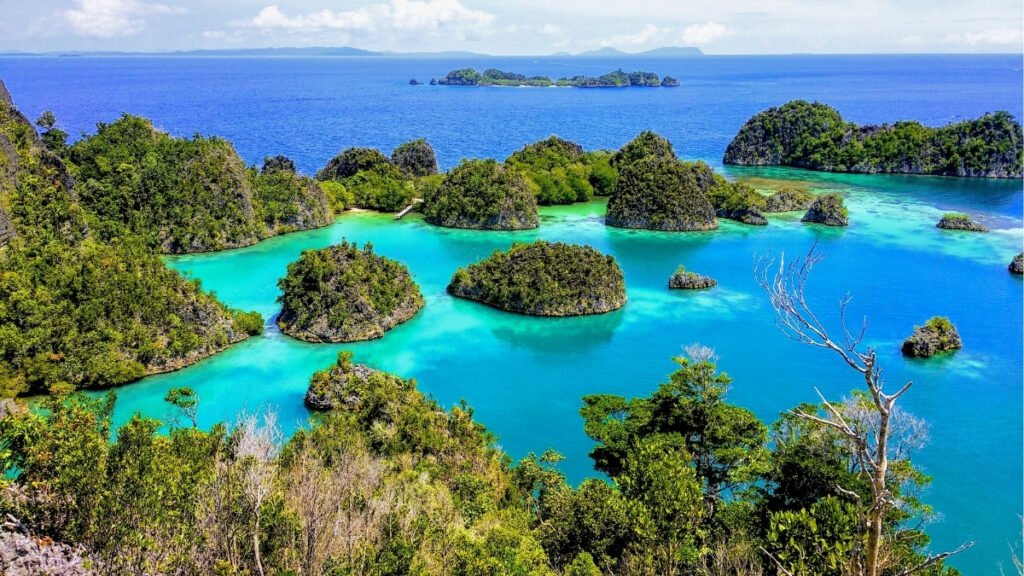 4 Destinasi Wisata Ikonik Indonesia untuk Mengisi Libur Akhir Pekan 3 6