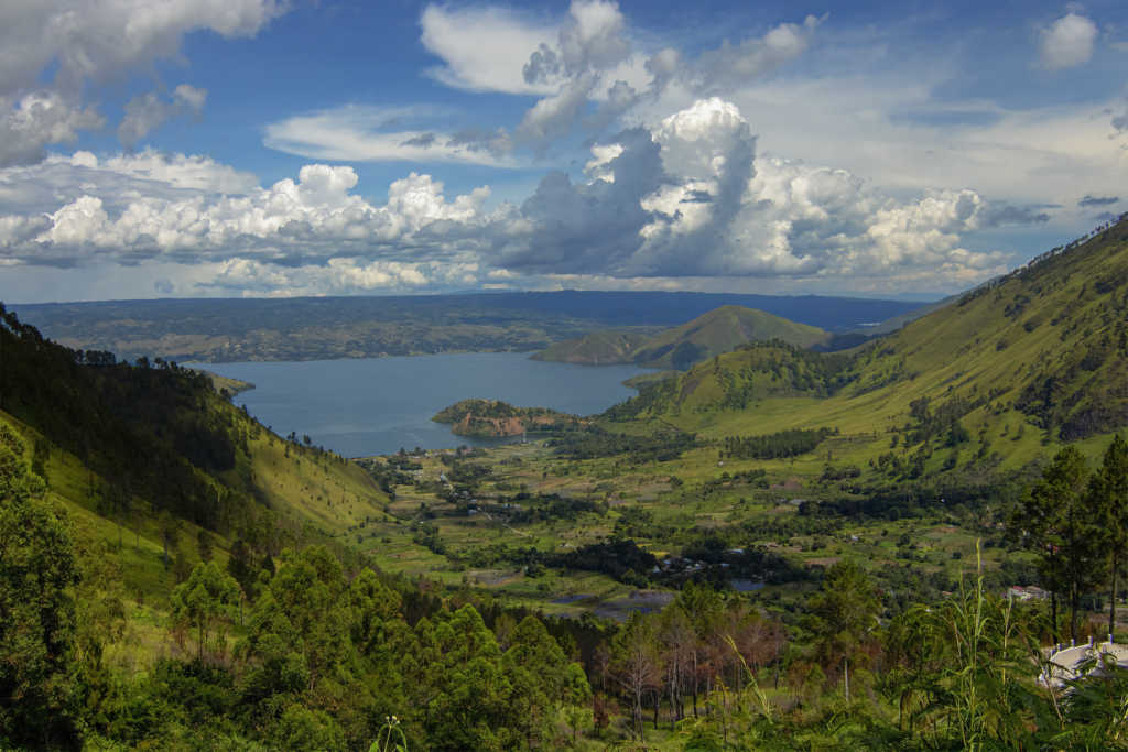 4 Destinasi Wisata Ikonik Indonesia untuk Mengisi Libur Akhir Pekan 4 image 2